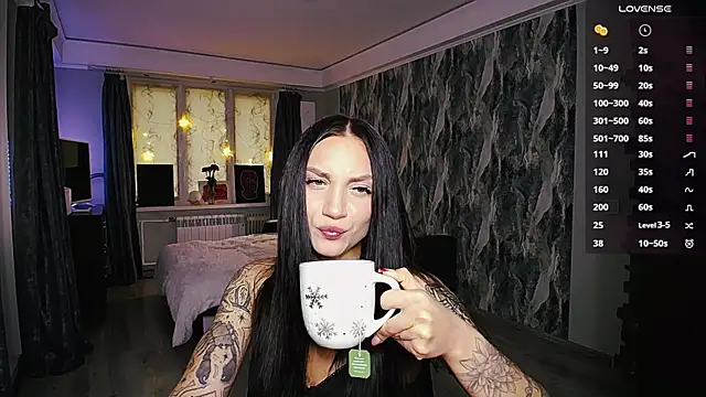 Snapshot of comeherehoney chatting on 05/29/26, 04:35 comeherehoney online show from 05/29/26, 04:35