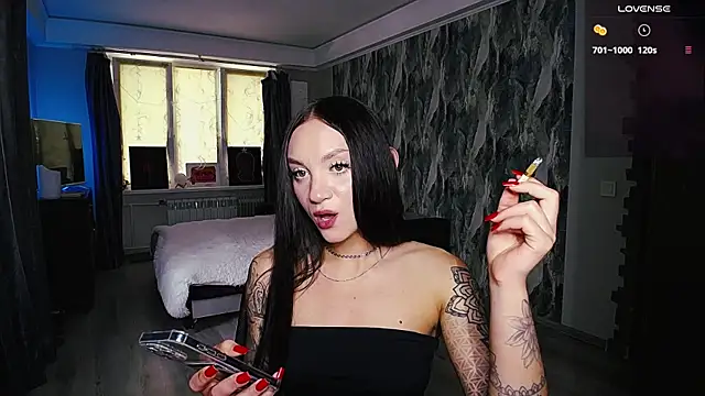 Snapshot of comeherehoney chatting on 07/04/26, 11:05 comeherehoney online show from 07/04/26, 11:05
