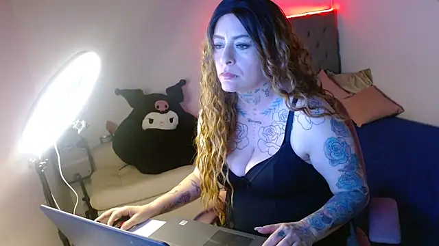 mia vantt online show from 04/14/26, 09:31