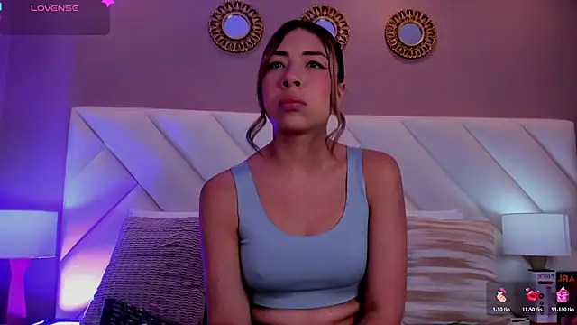 ValeryGomezz online show from 06/04/26, 02:22