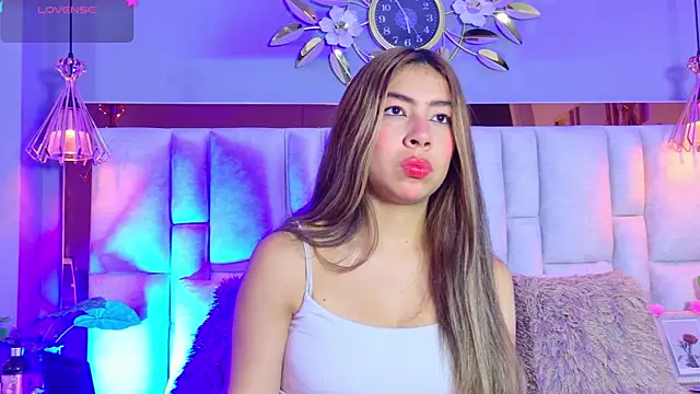 ValeryGomezz online show from 07/01/26, 02:50
