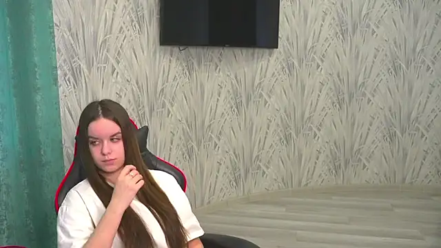 Snapshot of MarenCalarco chatting on 02/12/26, 10:26 MarenCalarco online show from 02/12/26, 10:26