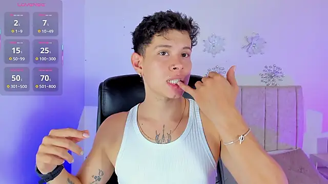 Snapshot of Daniel_Evans1 chatting on 02/13/26, 09:59 Daniel Evans1 online show from 02/13/26, 09:59