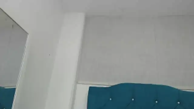 orianna and sasha online show from 04/17/26, 01:14