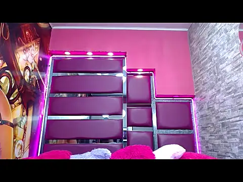 Snapshot of Maddy_cute18 chatting on 02/20/26, 01:02 Maddy cute18 online show from 02/20/26, 01:02