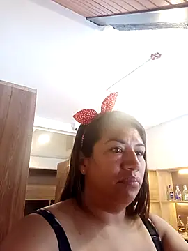 eva vidal  online show from 05/13/26, 05:42