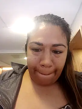 eva vidal  online show from 04/15/26, 05:50