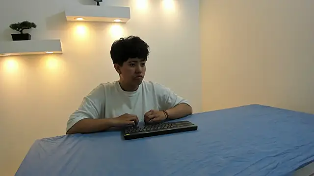 Snapshot of Gaia_n_Nix chatting on 06/05/26, 04:17 Gaia n Nix online show from 06/05/26, 04:17