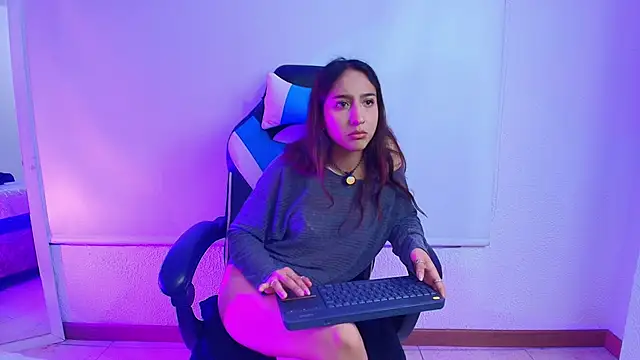 Gaia n Nix online show from 03/27/26, 03:15