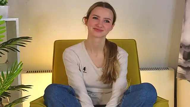 Snapshot of EclipseUrge chatting on 02/13/26, 07:41 EclipseUrge online show from 02/13/26, 07:41