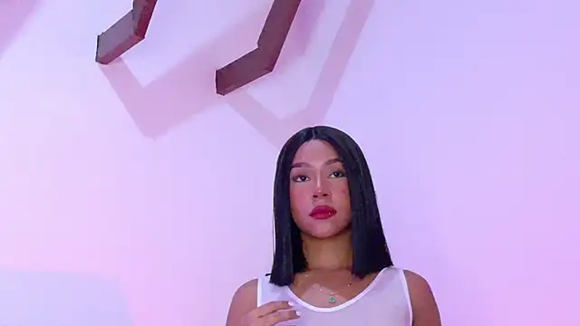 Snapshot of EmmaDalton chatting on 02/12/26, 04:40 EmmaDalton online show from 02/12/26, 04:40