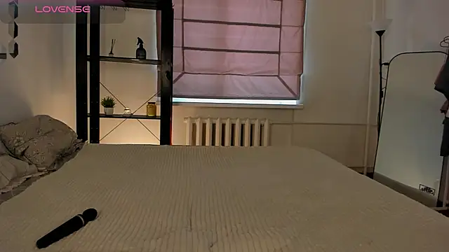 WarmAtEdges online show from 04/04/26, 02:12