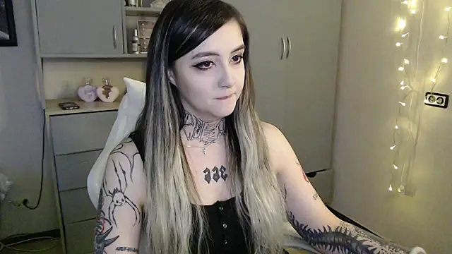 Rin Tozier online show from 04/02/26, 01:24