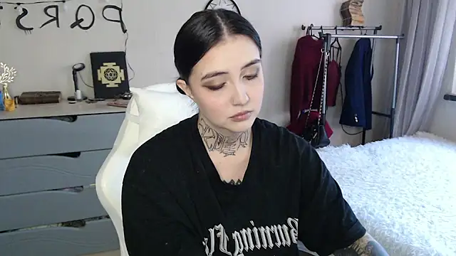 Rin Tozier online show from 05/22/26, 02:09