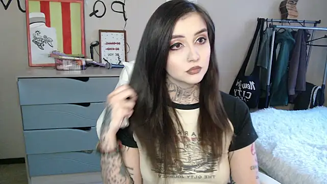 Rin Tozier online show from 04/24/26, 12:56