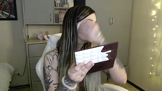 Rin Tozier online show from 03/30/26, 01:18