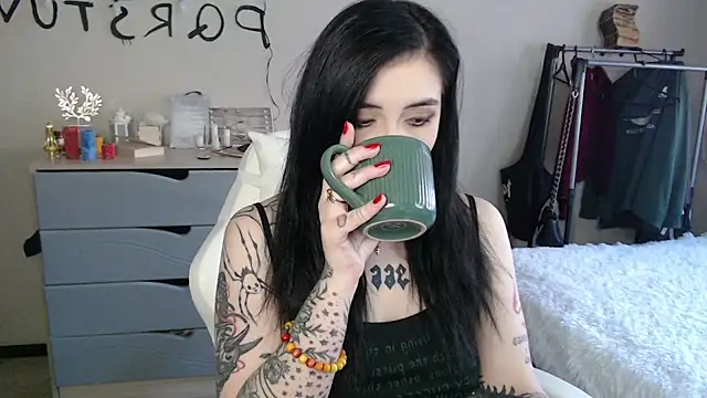 Rin Tozier online show from 05/06/26, 01:20