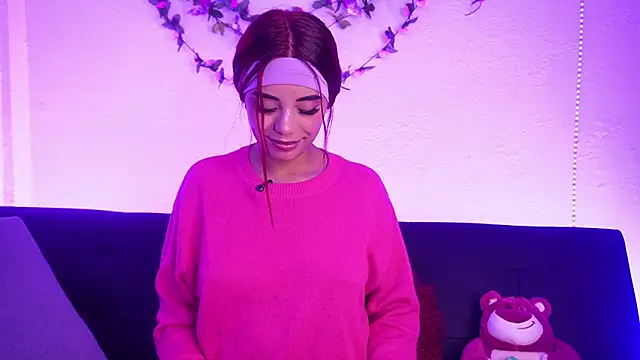 TiffanySander online show from 03/25/26, 03:50