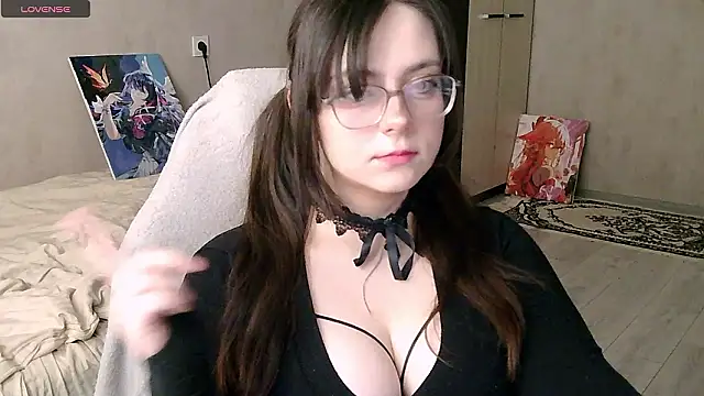 Snapshot of StayWithYuki chatting on 02/21/26, 07:21 StayWithYuki online show from 02/21/26, 07:21