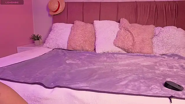 emma wilder  online show from 03/21/26, 07:07