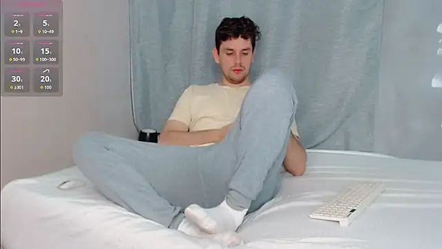 Snapshot of Luc_7 chatting on 03/01/26, 11:49 Luc 7 online show from 03/01/26, 11:49