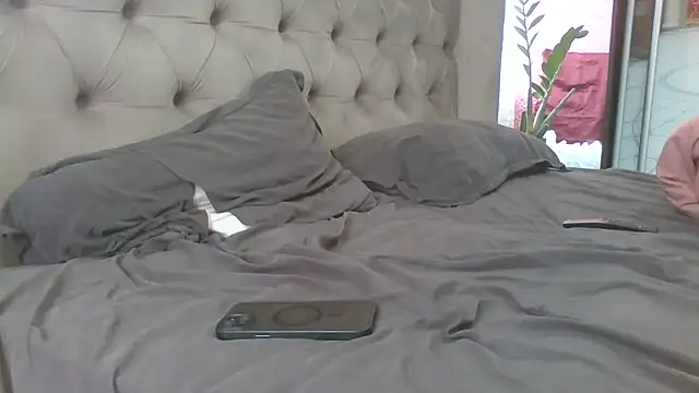 Shailadiess online show from 04/03/26, 06:09