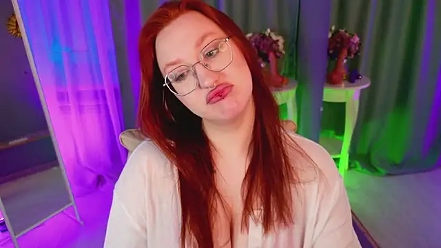 Snapshot of SpicyFox_ chatting on 02/27/26, 02:17 SpicyFox online show from 02/27/26, 02:17