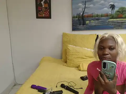 Snapshot of MissRedHotRaven chatting on 02/10/26, 11:48 MissRedHotRaven online show from 02/10/26, 11:48