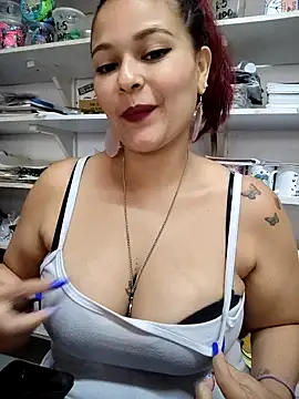 Snapshot of haffsa__ chatting on 04/16/26, 02:51 haffsa online show from 04/16/26, 02:51
