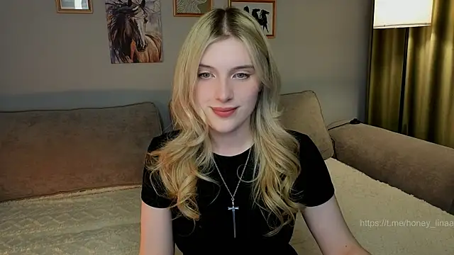 Snapshot of chatting on 06/17/26, 07:57 online show from 06/17/26, 07:57