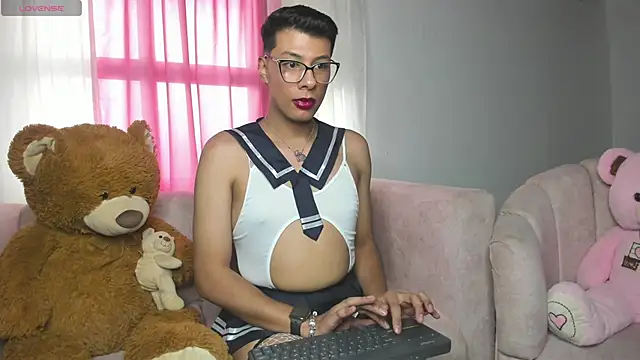 Miissy  online show from 04/25/26, 08:39