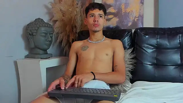 Davi Ponce online show from 02/16/26, 07:23