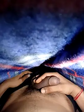 Snapshot of stripcut chatting on 02/17/26, 09:01 stripcut online show from 02/17/26, 09:01