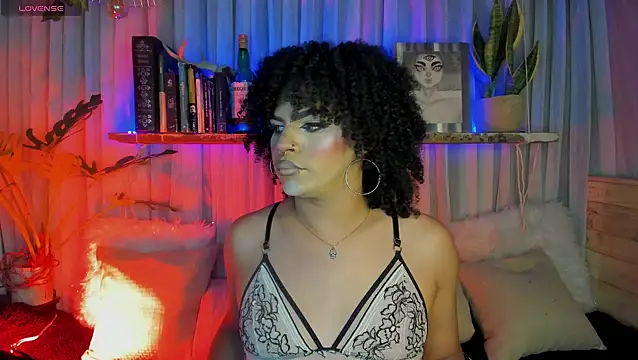 Snapshot of Miss-liaa chatting on 02/17/26, 10:40 Miss-liaa online show from 02/17/26, 10:40