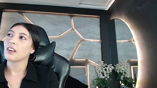 Snapshot of SinLickerr chatting on 02/28/26, 07:35 SinLickerr online show from 02/28/26, 07:35