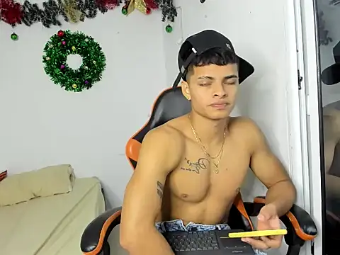 Snapshot of RYAN_MYEARZ__ chatting on 02/12/26, 12:16 RYAN MYEARZ online show from 02/12/26, 12:16