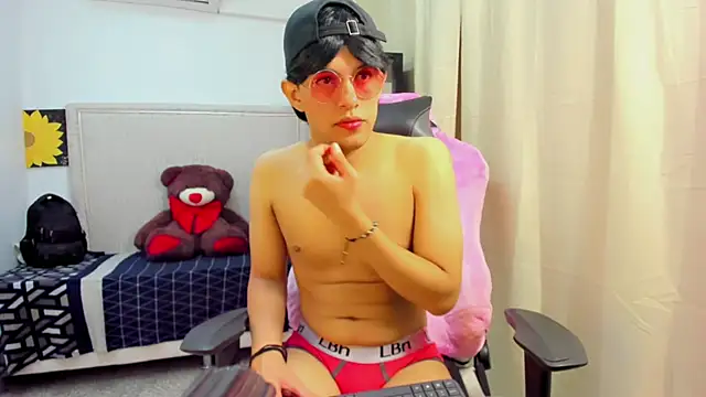 Top and bottom online show from 03/29/26, 09:05