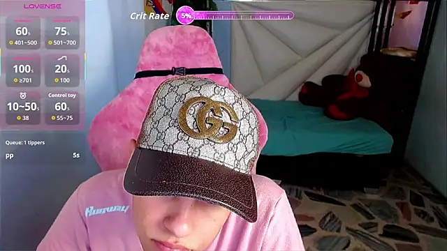Top and bottom online show from 06/14/26, 08:43
