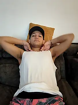 Top and bottom online show from 08/06/26, 07:20