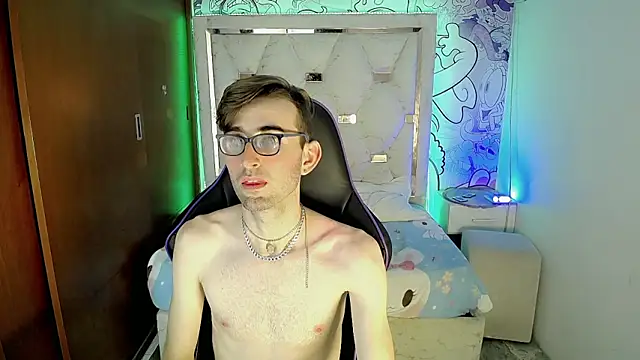 Top and bottom online show from 03/22/26, 09:05