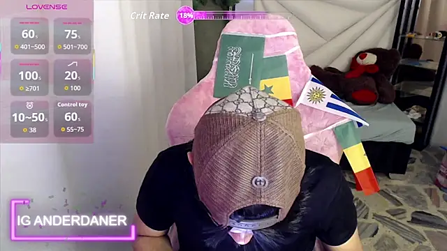 Top and bottom online show from 06/12/26, 09:07