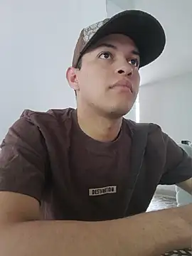 Top and bottom online show from 06/20/26, 08:14