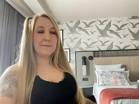 Ninimaus online show from 02/14/26, 11:43