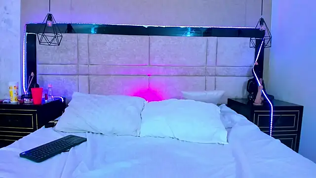 CloheBell online show from 04/14/26, 07:46