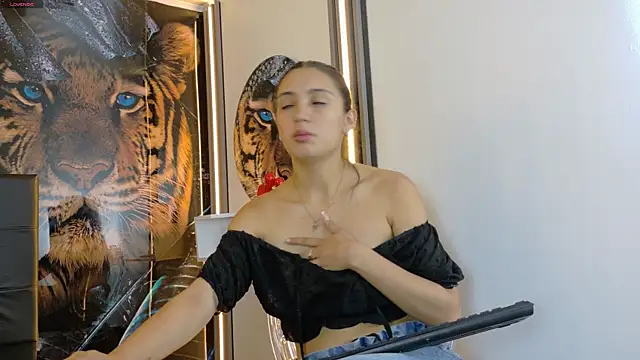  ArianaToroo online show from 04/15/26, 01:48