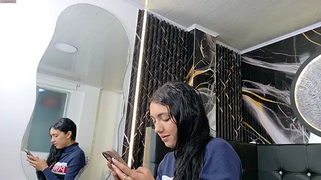  ArianaToroo online show from 04/08/26, 01:56