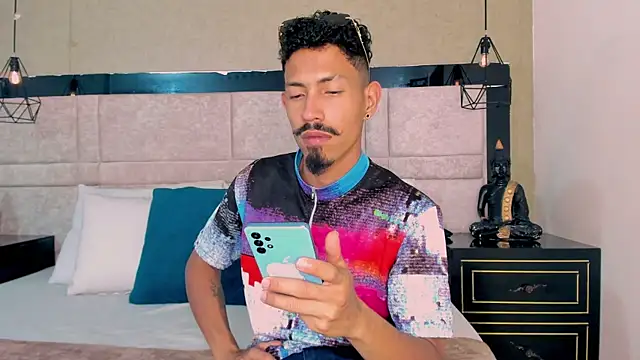 NoaahTylor online show from 03/15/26, 06:59