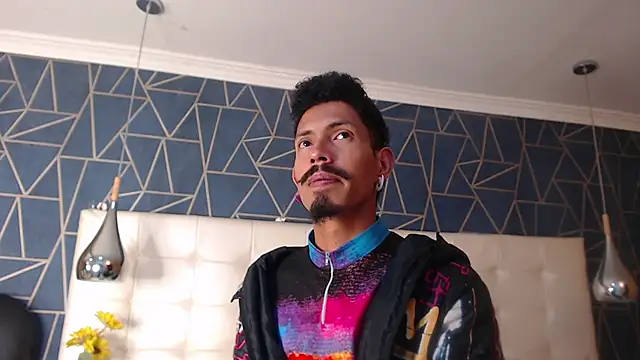 NoaahTylor online show from 02/13/26, 07:25