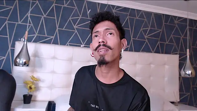 NoaahTylor online show from 02/20/26, 08:11