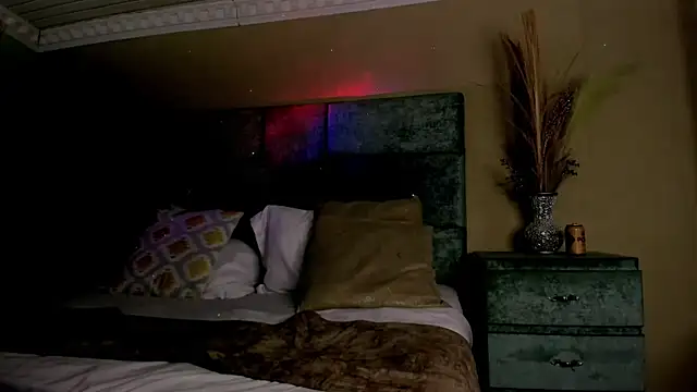 NoaahTylor online show from 05/03/26, 04:06